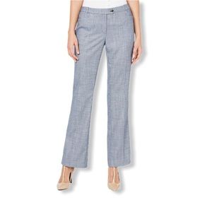 Calvin Klein Modern Fit Mide Rise Straight…